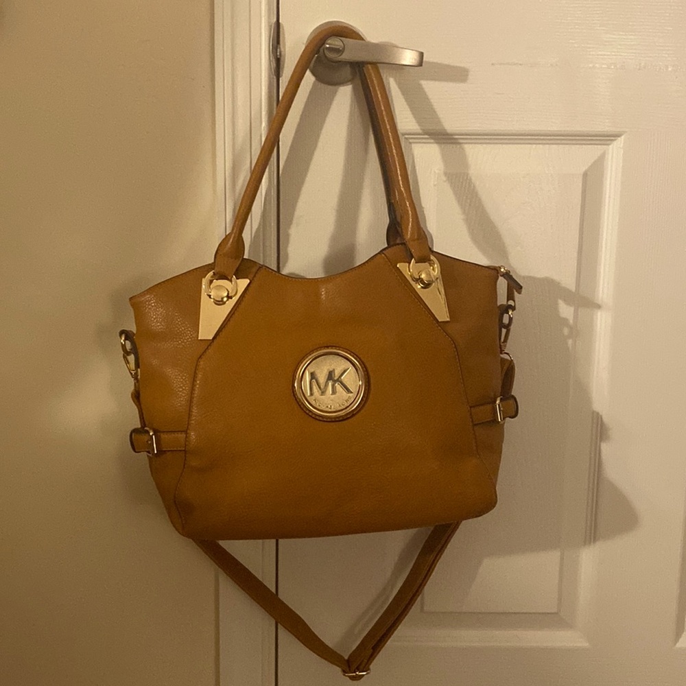 Michael Kors Brown Lether Shoulder Bag